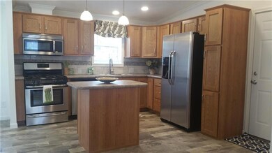 Kitchen, Stainless Steel Appliances