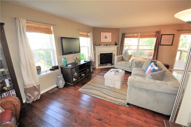 6868 Lincoln Dr, Macungie, PA 18062 - photo 6