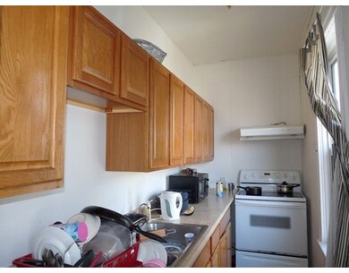 32 Jefferson St, Worcester, MA 01604 - photo 5