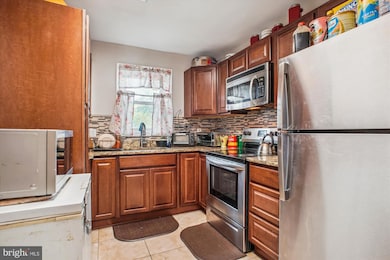 4536 Garbo Ct, Annandale, VA 22003 - photo 5