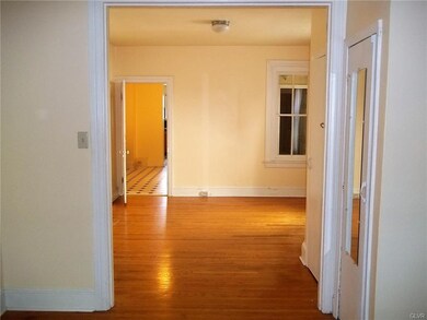 247 W Fairview St, Bethlehem, PA 18018 - photo 4