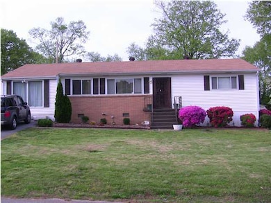 1411 Cloverdale Cir, Hixson, TN 37343 - photo 2