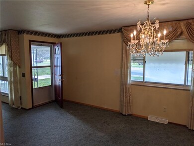 2164 E 40th St, Lorain, OH 44055 - photo 7