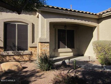 COVERED FRONT PATIO