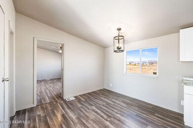1090 N Hollow Point, Paulden, AZ 86334 - photo 5