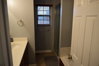 416 Woodrow St, Manchester, TN 37355 - photo 4