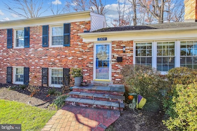 7309 Pinecastle Rd, Falls Church, VA 22043 - photo 2