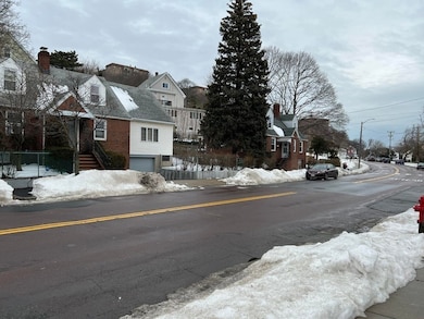 58 Hunting St unit 1, Malden, MA 02148 - photo 5