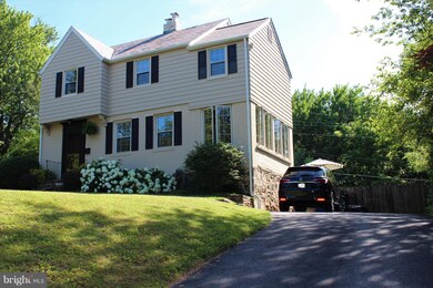 17 Holmehurst Ave, Catonsville, MD 21228 - photo 2