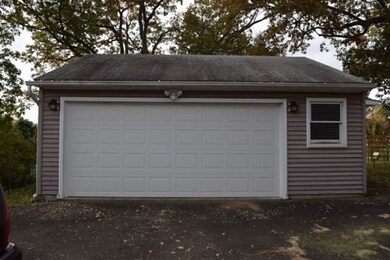 80 Hunter Rd, Ludlow, MA 01056 - photo 3