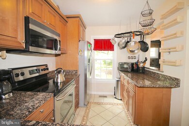 12841 Mill Brook Ct, Woodbridge, VA 22192 - photo 3