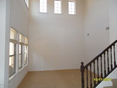 LIVING ROOM W 2-STORY VAULTED CEILINGS