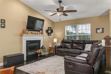 209 W Division St, Maryville, IL 62062 - photo 5