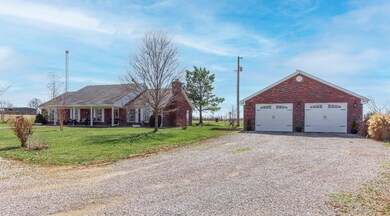 802 Jackson Pike, Harrodsburg, KY 40330 - photo 2