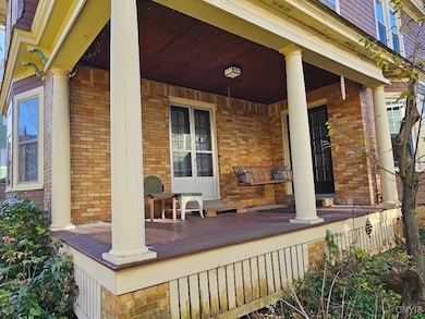 Side porch