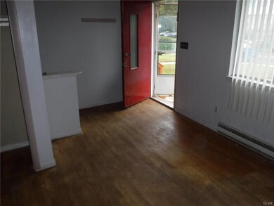 5280 Herman St, Germansville, PA 18053 - photo 3