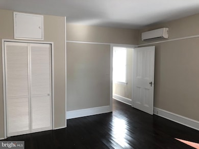 45 Bridge St unit 3, Lambertville, NJ 08530 - photo 3