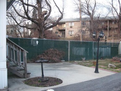 1308 Greenview Dr, Bethlehem, PA 18018 - photo 4