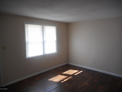 1246 Davis St, Jacksonville, NC 28540 - photo 3