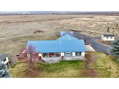 15843 Hunt Mountain Ln, Bakercity, OR 97814 - photo 2