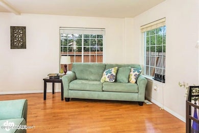 6416 E 10th Ave Anchorage AK-small-016-L