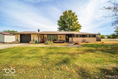 8000 S Maple Dr, Daleville, IN 47334 - photo 3