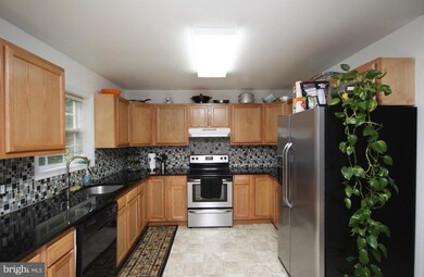 8111 Beverly Rd, Severn, MD 21144 - photo 3