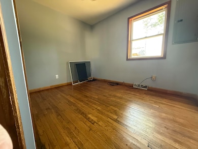 1414 Beard St, Port Huron, MI 48060 - photo 4