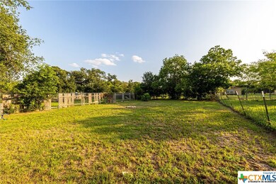 709 Allen St unit 711, San Marcos, TX 78666 - photo 3