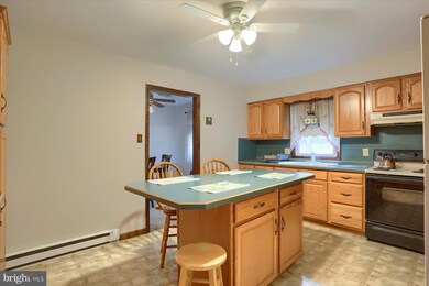 4 Ardmore Dr, Hummelstown, PA 17036 - photo 5