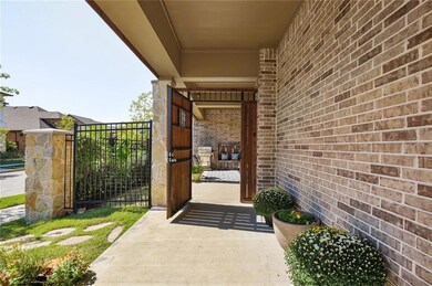 Do you enjoy outdoor living with extra privacy? On