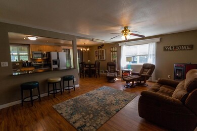 11440 Blackwell Rd, Central Point, OR 97502 - photo 4