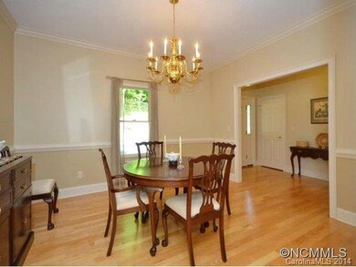 Formal Dining