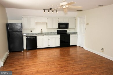 416 S Main St unit J, Spring City, PA 19475 - photo 7