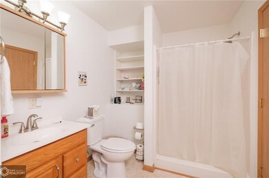 1130 S Goodrich St, Colfax, IA 50054 - photo 4