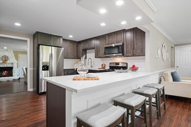 18021 Thomas Ln, Country Club Hills, IL 60478 - photo 2