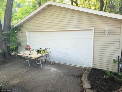 Detached 2+ Garage