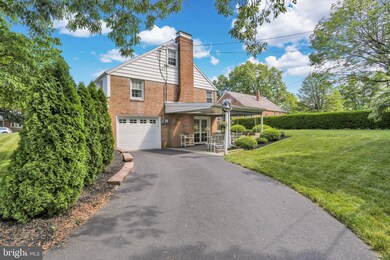 3906 Moyer Ave, Reading, PA 19606 - photo 6