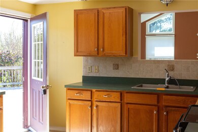 110 Tockwotten Cove Rd, Charlestown, RI 02813 - photo 7