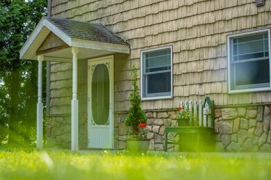 7 57 Densmore -01009