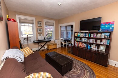Sutherland Village unit 2, Brighton, MA 02135 - photo 2