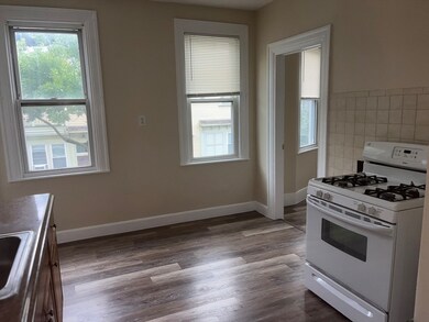 194-1/2 Lexington St unit 2, Boston, MA 02128 - photo 5