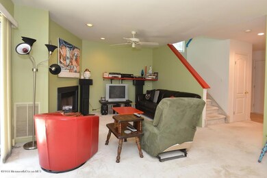 1210 Adams LR