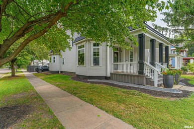 504 Tremont St, Lincoln, IL 62656 - photo 3