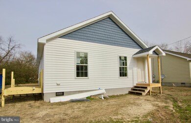 614 W 8th St, Laurel, DE 19956 - photo 2