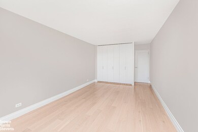 The Winston Churchill unit 6M, Bronx, NY 10463 - photo 7