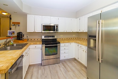 936 Chase Ct unit U457, Gurnee, IL 60031 - photo 5