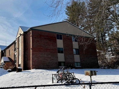 112 English Village Rd unit 104, Manchester, NH 03102 - photo 2