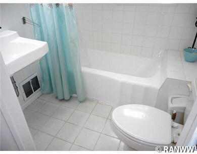 313 14th St NE, Menomonie, WI 54751 - photo 6