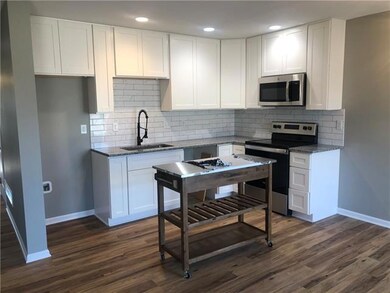 1714 Jo Ann Dr, Raymore, MO 64083 - photo 2